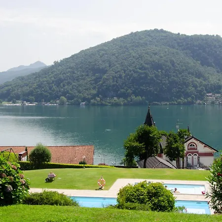 Apartment Flat 33 - Pool, Park, Tennis *